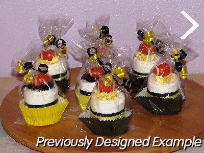 Iowa-Hawkeyes-Mini-Diaper-Cupcakes.JPG - Iowa Hawkeyes Mini Diaper Cupcakes
